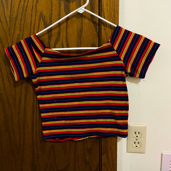 Cropped striped semi-off-shoulder t-shirt - Picture 2 of 2